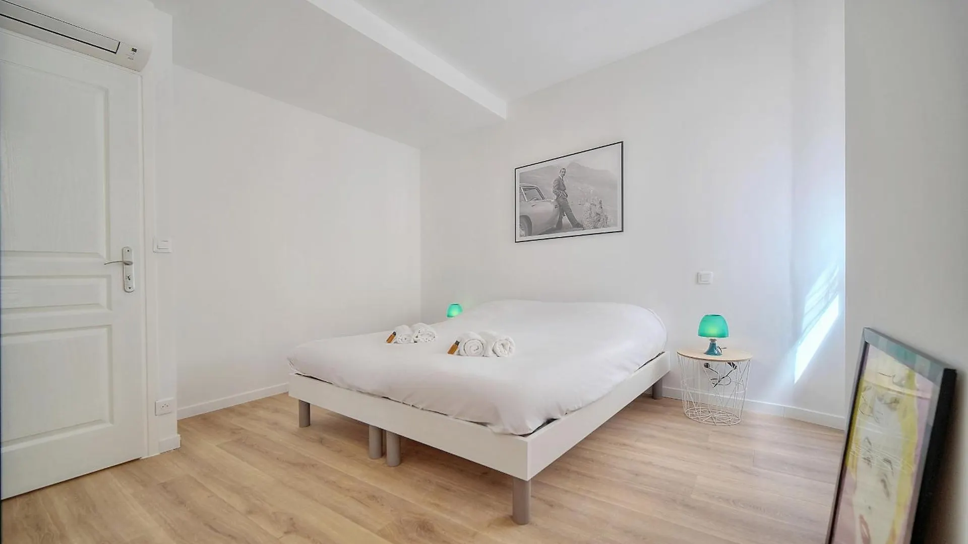 Charmant 3 Pieces Centre Ville A2B243 Канны
