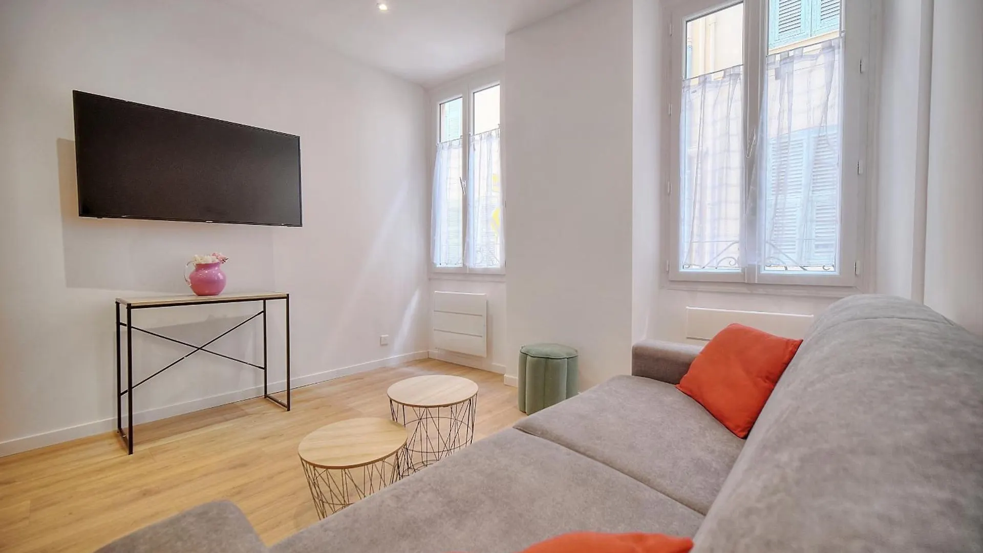 Charmant 3 Pieces Centre Ville A2B243 Cannes Apartament