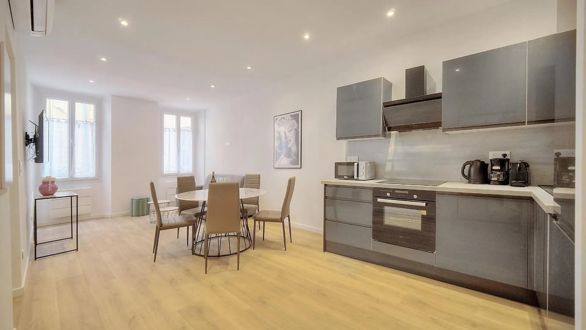 Charmant 3 Pieces Centre Ville A2B243 Cannes